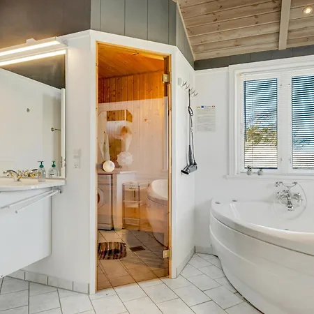 Atmosphere On Harritsvej *