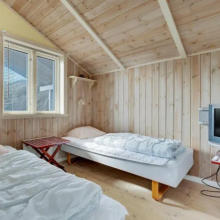 Atmosphere On Harritsvej