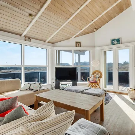 Atmosphere On Harritsvej